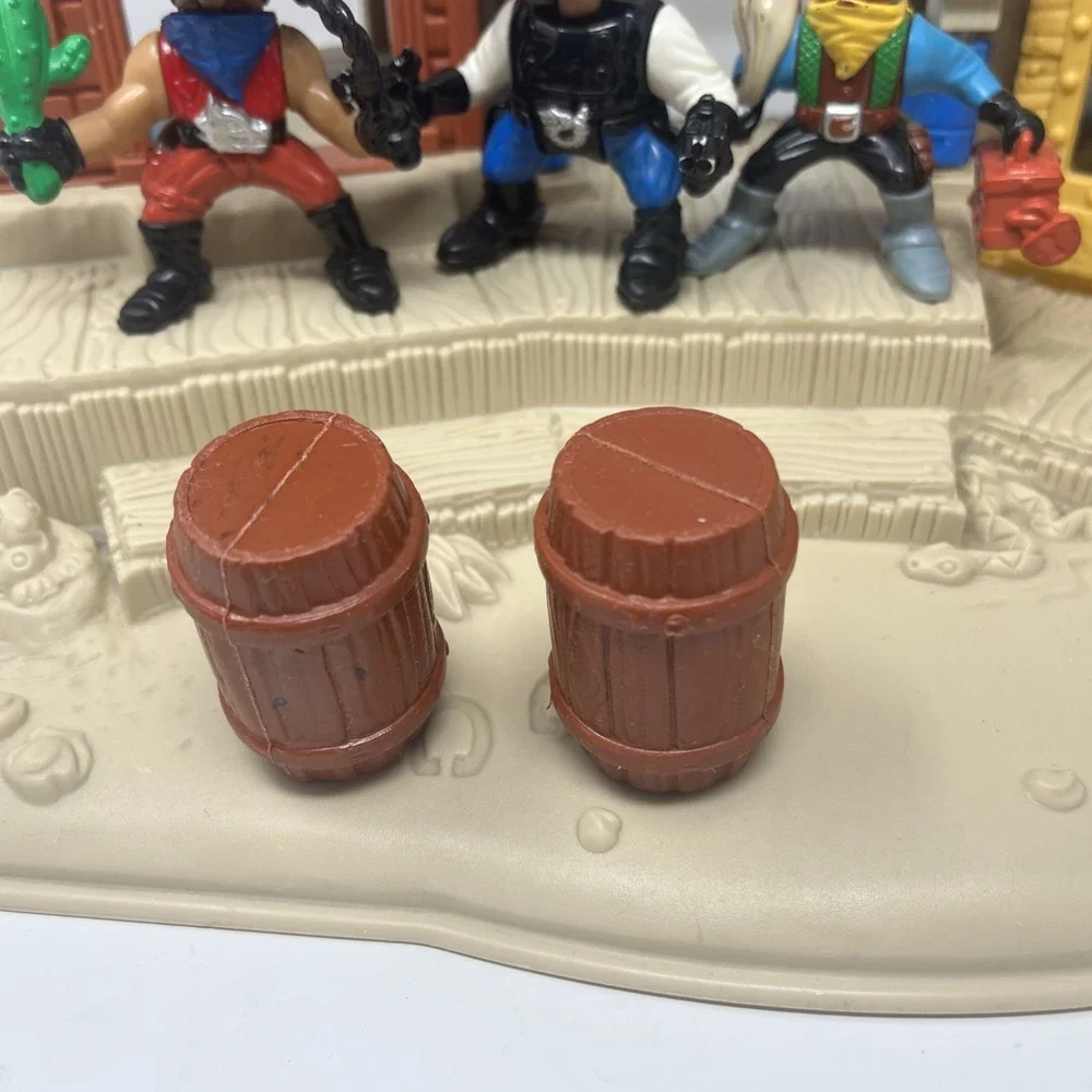 Fisher Price Great Adventures Cowboy Wild Western Stagecoach Town Cannon Figures